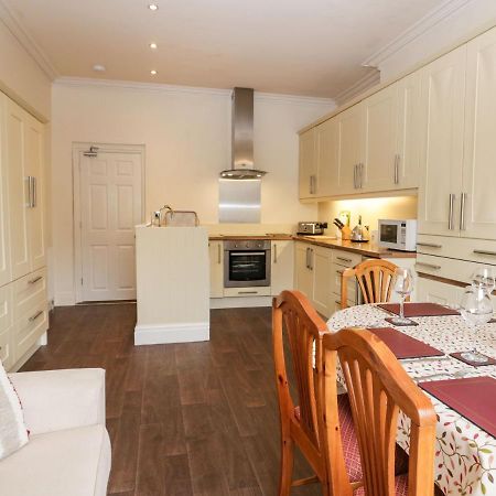 Flat 1 Kentholme Villa Grange-over-Sands Dış mekan fotoğraf